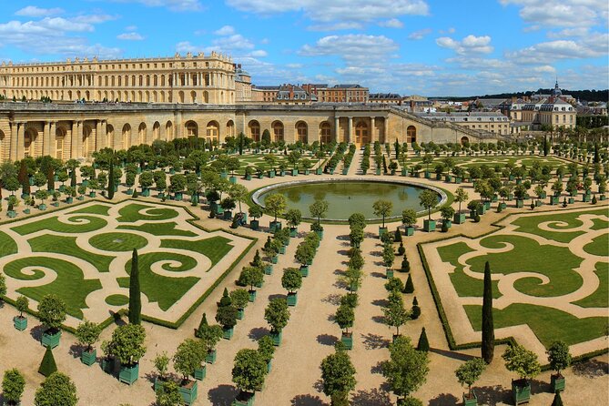Palace of Versailles Entry ticket with Musical Gardens & Estate - Versailles Gardens: 1,800 Acres, Fountain Stops, and Shade Strategy