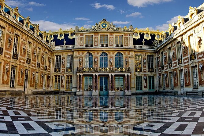 Palace of Versailles: tickets, audio guide and transfer - What this Versailles experience really provides