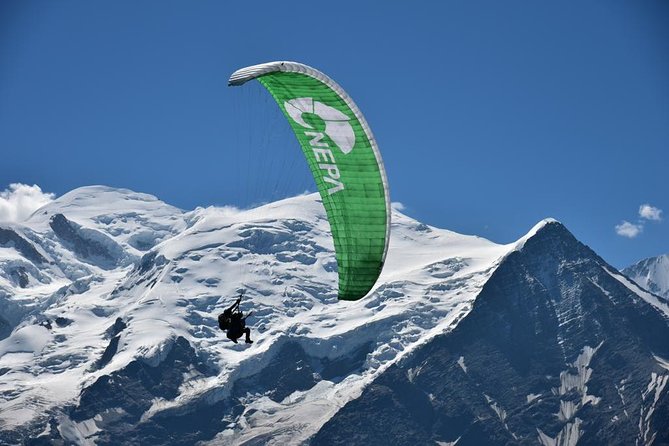 Paragliding Tandem Flight over the Alps in Chamonix - Summer Timing by Weight: How to Get the Best Slot