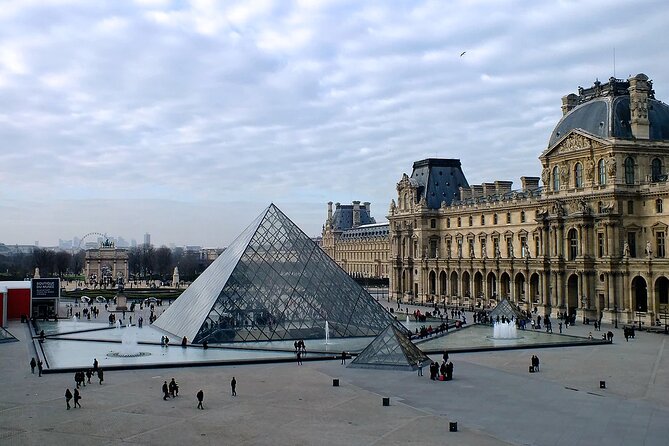 Paris 10-Hour Guided Louvre, Eiffel Tower & Seine River Cruise - Trocadéro: the classic tower photograph
