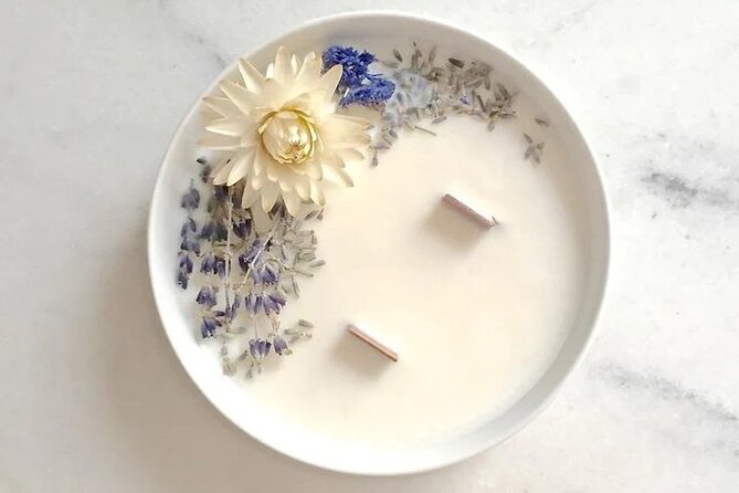 Paris 1e: Botanical scented Candle Making Workshop - A Handmade Candle in the Heart of Paris
