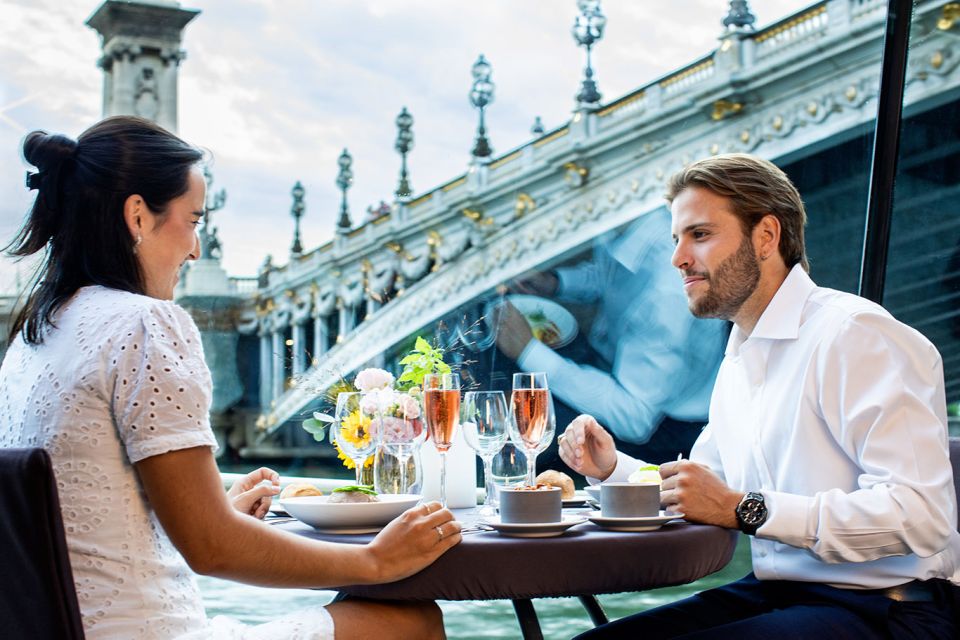 Paris: 3-Course-Dinner Cruise with Wine on the Seine River - The “75 minutes” reality check: what fits and what doesn’t