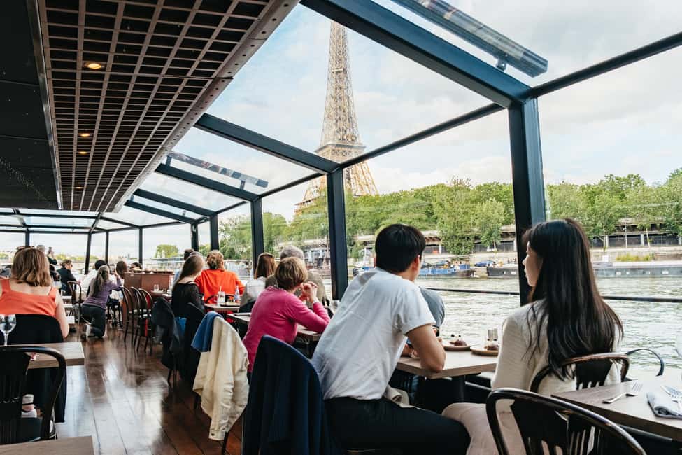 Paris : 3-Course Gourmet Dinner Cruise on Seine River - The Meal Experience: Portion, Presentation, and What Service Feels Like