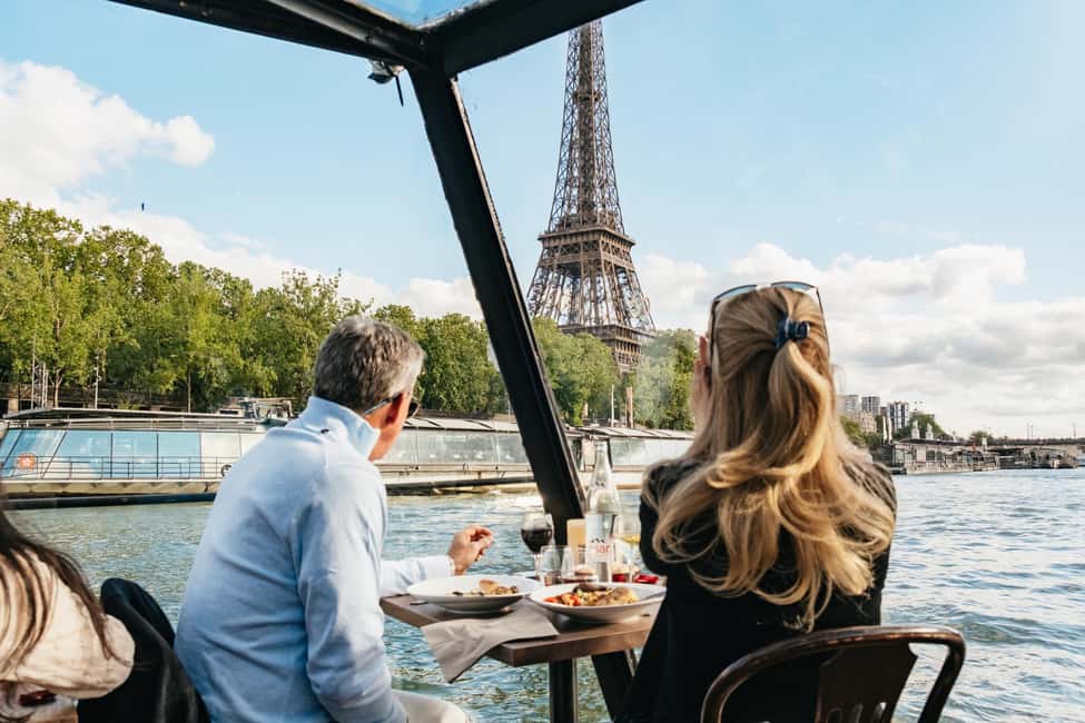 Paris : 3-Course Gourmet Dinner Cruise on Seine River - Your Seine Route: What You’ll See Between Île de la Cité and Les Invalides
