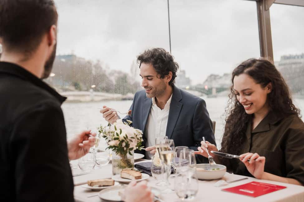 Paris: 4-Course Dinner Cruise on Seine River with Live Music - Who this cruise suits best (and who should choose something else)