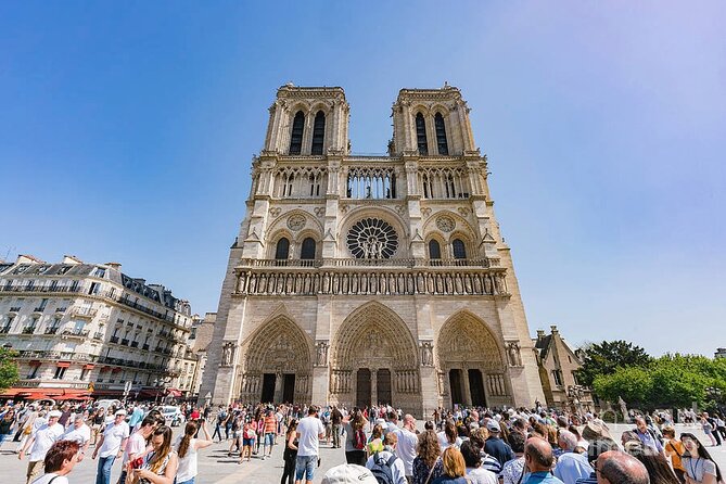 Paris Airport CDG Round-Trip Private Transfers - Cleanliness, safety, and luggage help