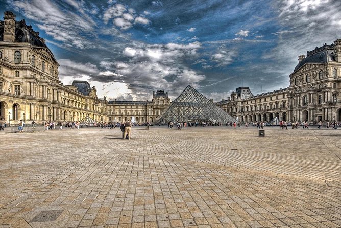 Paris Airport Transfer: Paris Airport CDG to Paris by Luxury Van - The 60-minute waiting window: your best friend at CDG