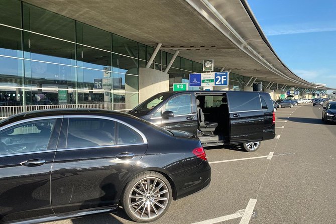 Paris Airport Transfers - Private Car - Meet-and-greet done the practical way