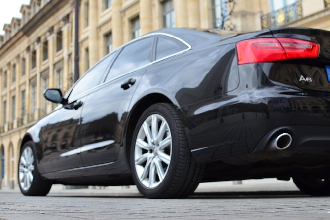 Paris Airport Transfers - Private Car - Price and logistics: what $199.12 covers