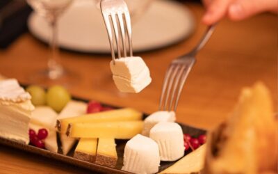 Paris: Apéro Wine and Cheese Tasting Experience - How the one-hour tasting unfolds