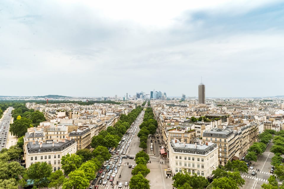 Paris: Arc de Triomphe Rooftop Tickets - Tomb of the Unknown Soldier: the moment most people remember