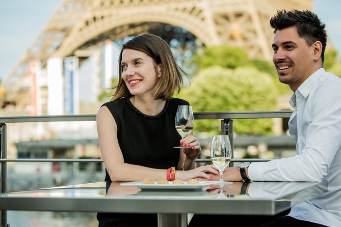 Paris at the First Lodges - Ducasse sur Seine Lunch Cruise - Guaranteed window seats: the view part you don’t have to gamble on