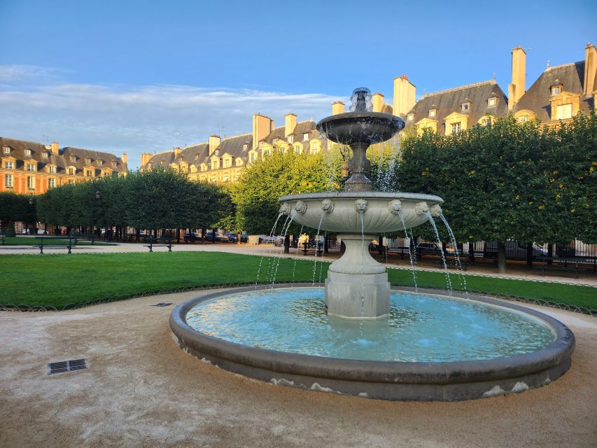 Paris before the crowds, bike tour & Breakfast - Seine Views and Notre Dame in the Morning Light