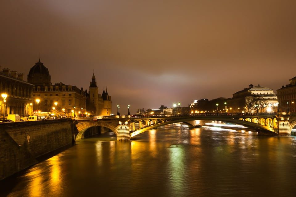 Paris by Night Tour and cruise on the Seine River (optional) - Place de la Concorde and the Champs-Élysées: The Big-City Stage Lighting