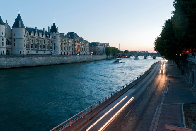 Paris by Night Walking Tour: Ghosts, Mysteries and Legends - Île de la Cité: Roman Beginnings Beneath the Seine