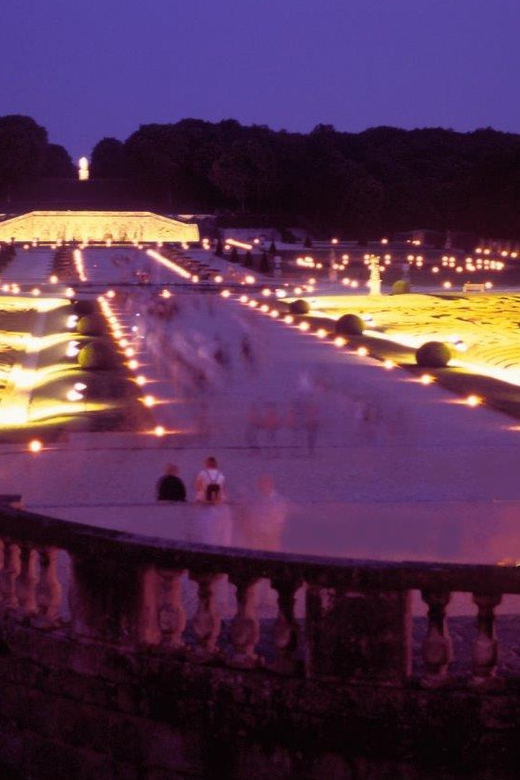 Paris: Candlelit Dinner at Vaux-le-Vicomte by Limousine - The limousine ride from central Paris