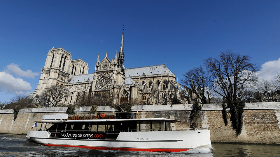 Paris: Champagne Tasting Cruise Departure from Eiffel Tower - Timing That Fits Real Paris Planning