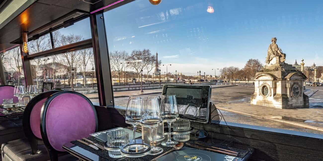 Paris: Champs Elysées Bus Toqué w/Lunch & Glass of Champagne - Key points at a glance