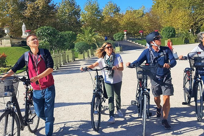 Paris: Charming Nooks and Crannies Bike Tour - Sorbonne and the Latin Quarter: Roman ruins meet medieval back streets