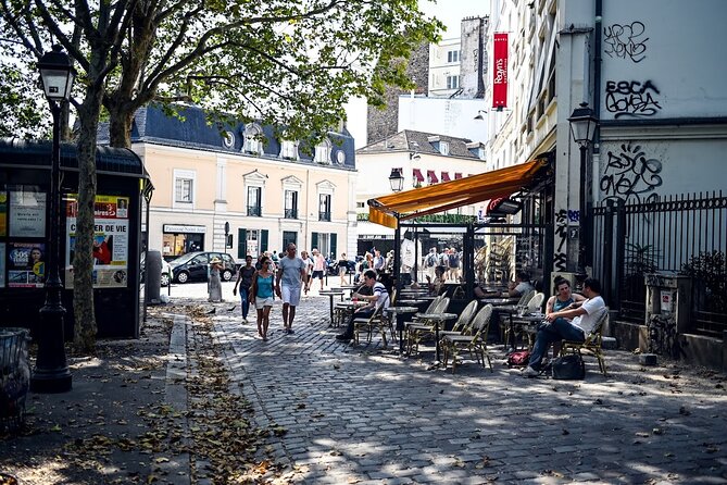 Paris Chocolate, Macaron & Pastry Food Tour: 10 Gourmet Tastings - Tips to Make Your Sweet Day Go Smoothly