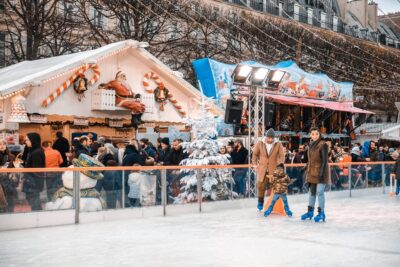 Paris: Christmas Market Guided at Notre Dame & Food Tasting - Notre-Dame during the holiday season