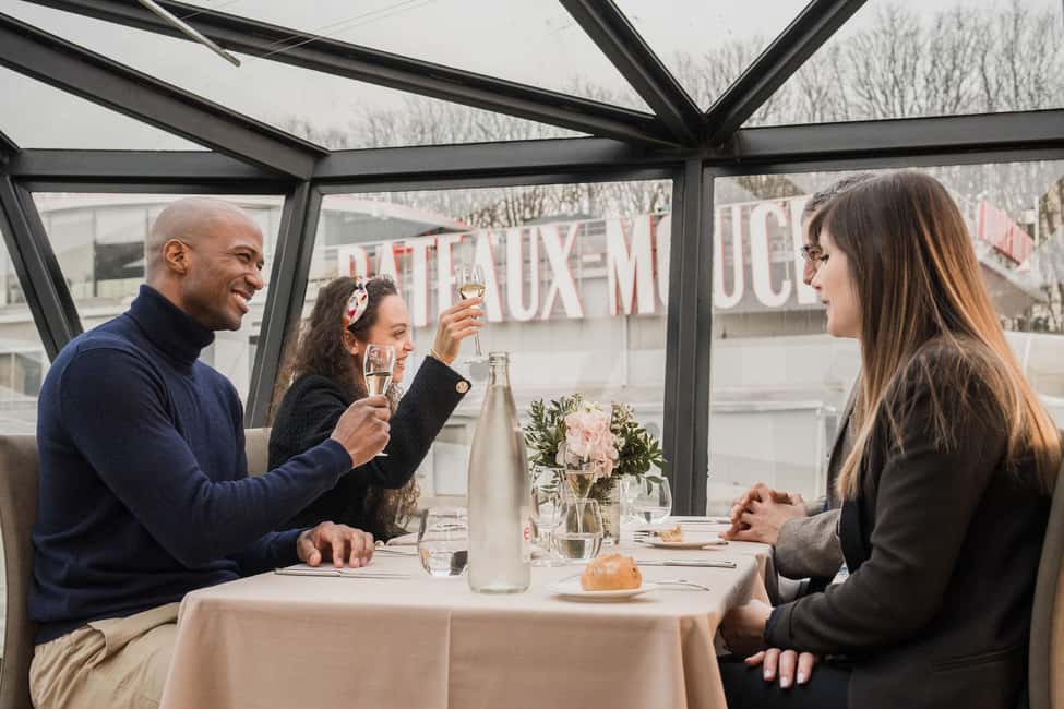 Paris : Christmas Special Lunch Cruise on the Seine River - Who will enjoy this most?
