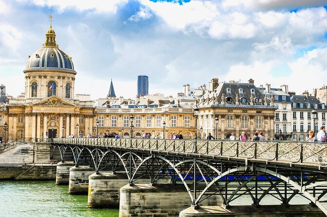 Paris City Center Free Walking Tour (Tip-Based) - Pont Saint-Michel: WW2 scars you can still see