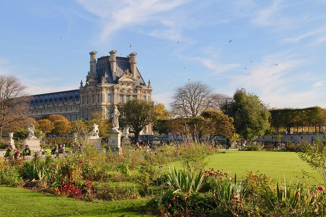 Paris City Center Free Walking Tour (Tip-Based) - Pont Neuf: the oldest bridge and the human stories