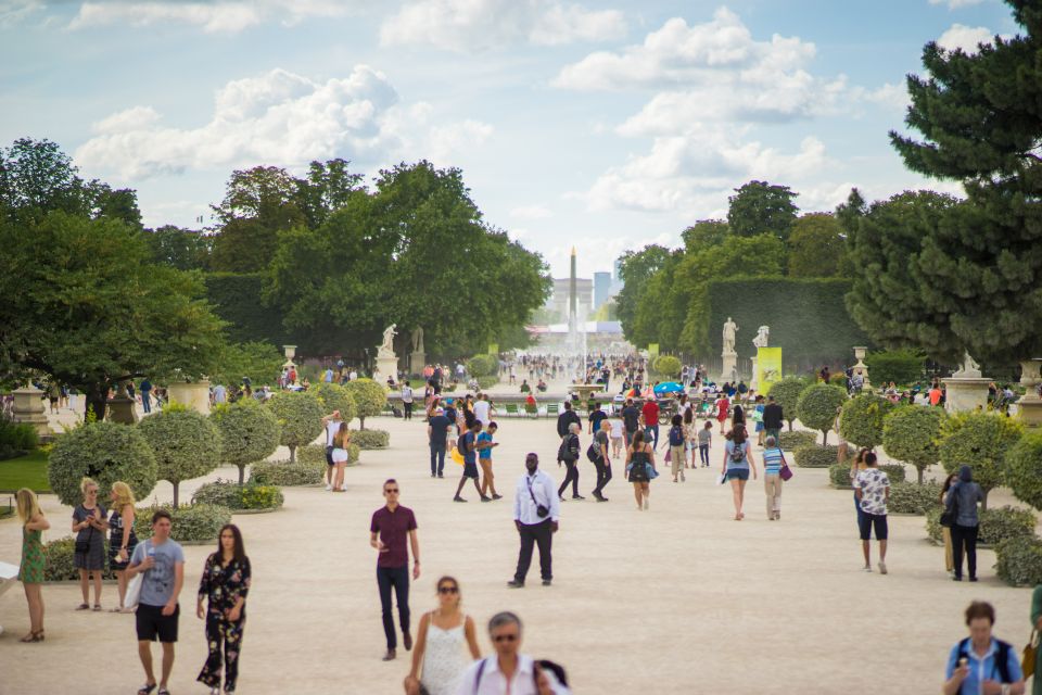 Paris: City Center Group Tour in German - Louvre Museum Area and the Pyramid Story You’ll Keep Remembering