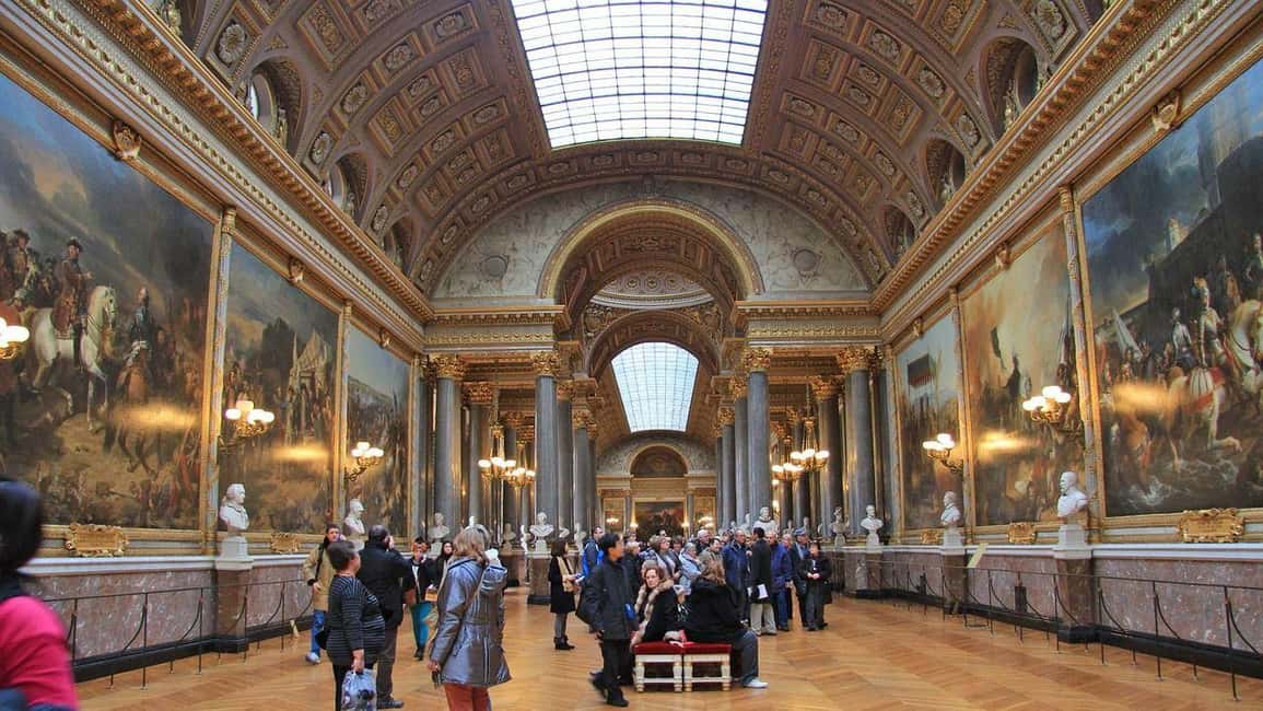 Paris: City Pass – Eiffel, Louvre & 27+ Must-See Sights - Hop-on-hop-off bus and bike tour planning to cover Paris smart