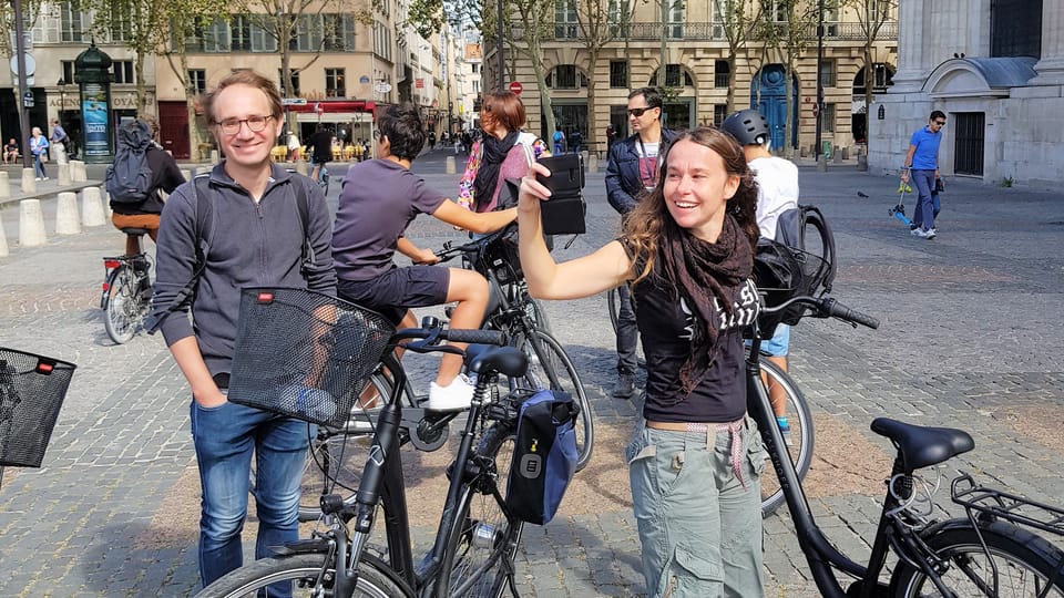 Paris: City Treasures Bike Tour - From City Hall to the Îles: where your route snaps into focus