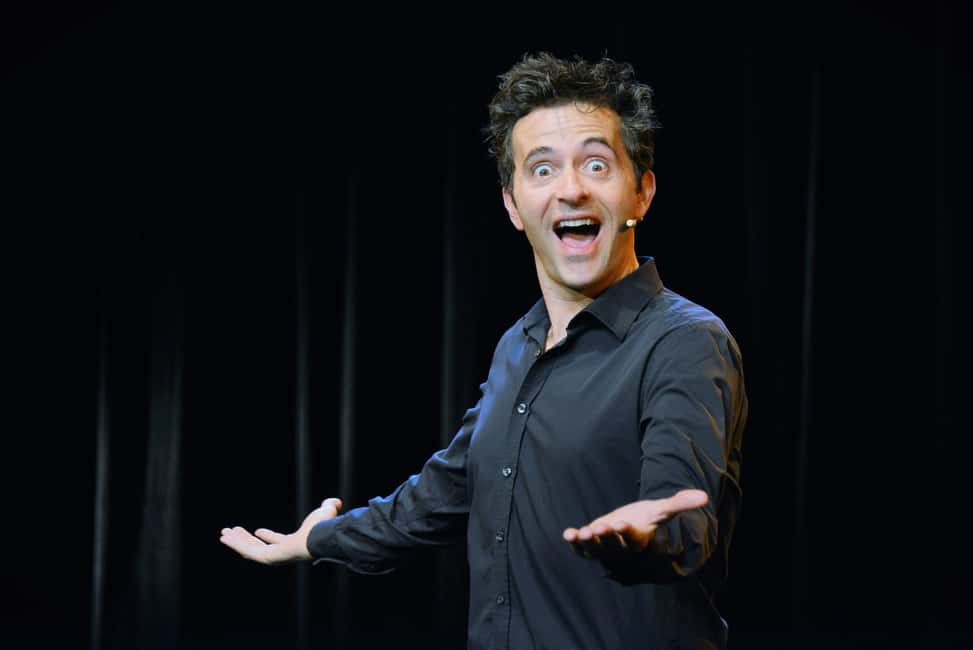 Paris: Comedy Show in English - How to Become a Parisian - Shopping Etiquette: How to Browse Without Looking Lost