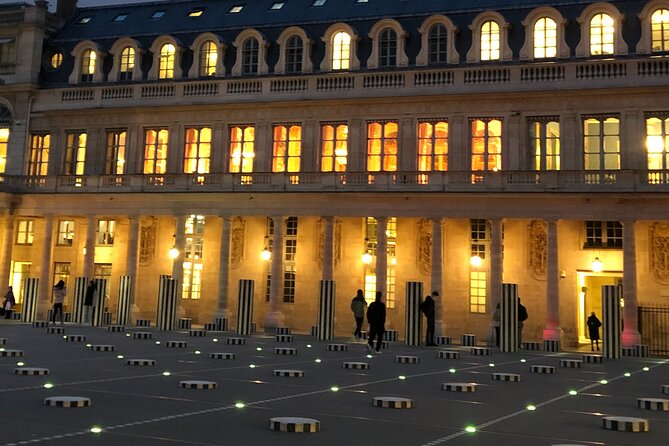 Paris Covered Passages Treasure Hunt — Self-guided Game - Finding clues in Passage des Panoramas