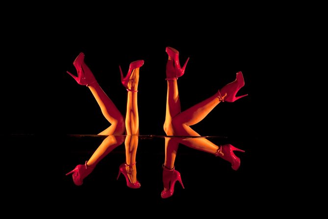 Paris Crazy Horse Cabaret Show with Beverages including Champagne - Totally Crazy: what the show is, what it emphasizes, and what to watch for