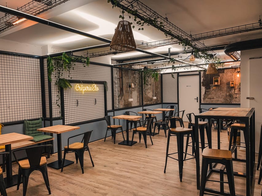 Paris: Crepes and cider tasting Experience - Cider is part of the meal, not an optional extra