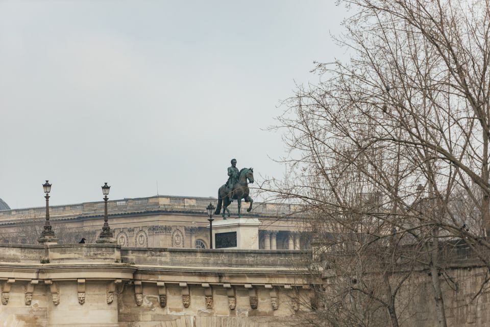Paris: Cruise on the Saint-Martin Canal and Seine River - What to do during the ride: seating, weather, and onboard drinks