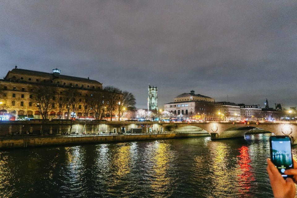 Paris: Dark History and Ghostly Guided Walking Tour - Conciergerie: where justice became legend