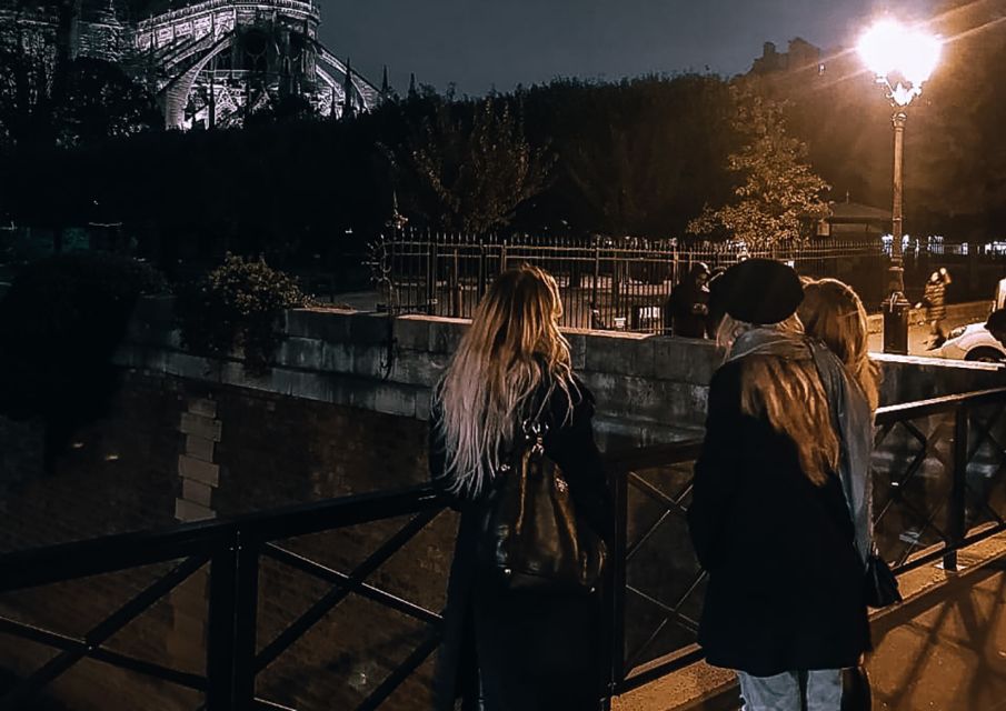 Paris: Dark History and Ghostly Guided Walking Tour - Pont Neuf and the Left Bank vibe: crime, river, and power