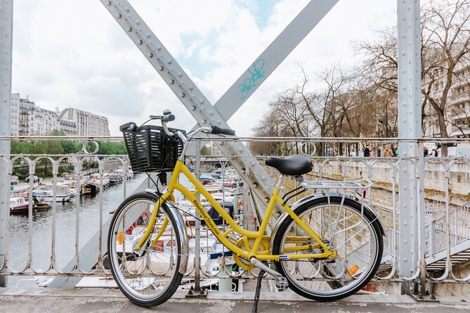 Paris day Bike Rental - Starting in the Marais at Le Peloton Café
