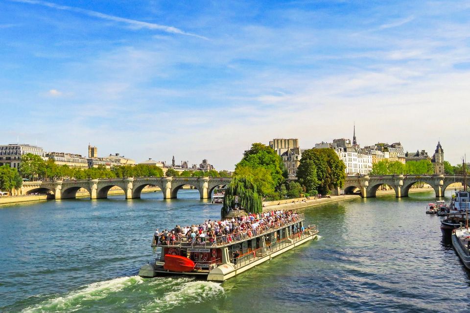 Paris: Day or Sunset Cruise with Drink, Ice Cream or Dessert - Eiffel Tower Timing: Go for Sunset or Night for the Best “Paris Mood”