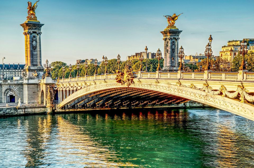 Paris: Day or Sunset Cruise with Drink, Ice Cream or Dessert - The Trocadéro Sweet Stop: What You Actually Get