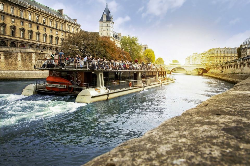 Paris: Day or Sunset Cruise with Drink, Ice Cream or Dessert - Booking Windows: Summer Frequency and Winter Timing