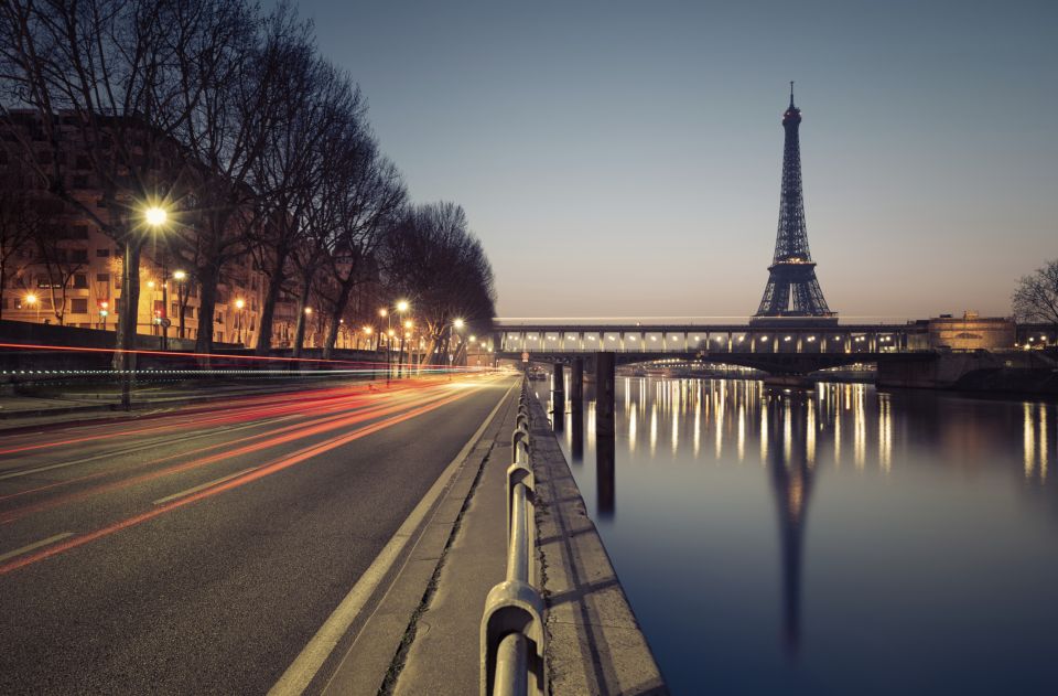 Paris: Dinner Cruise on the Seine and Eiffel Tower 2nd floor - Eiffel Tower transfer and the 2nd-floor ticket: what skip-the-line means