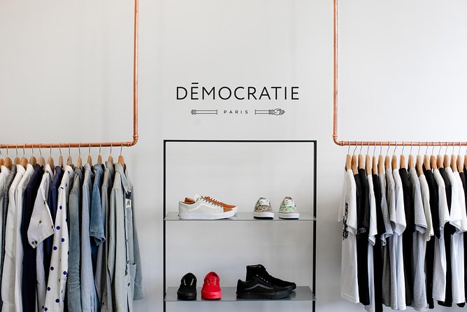 Paris Discovery Tour : private shopping with a fashion expert in Paris - The Golden Triangle and designer addresses