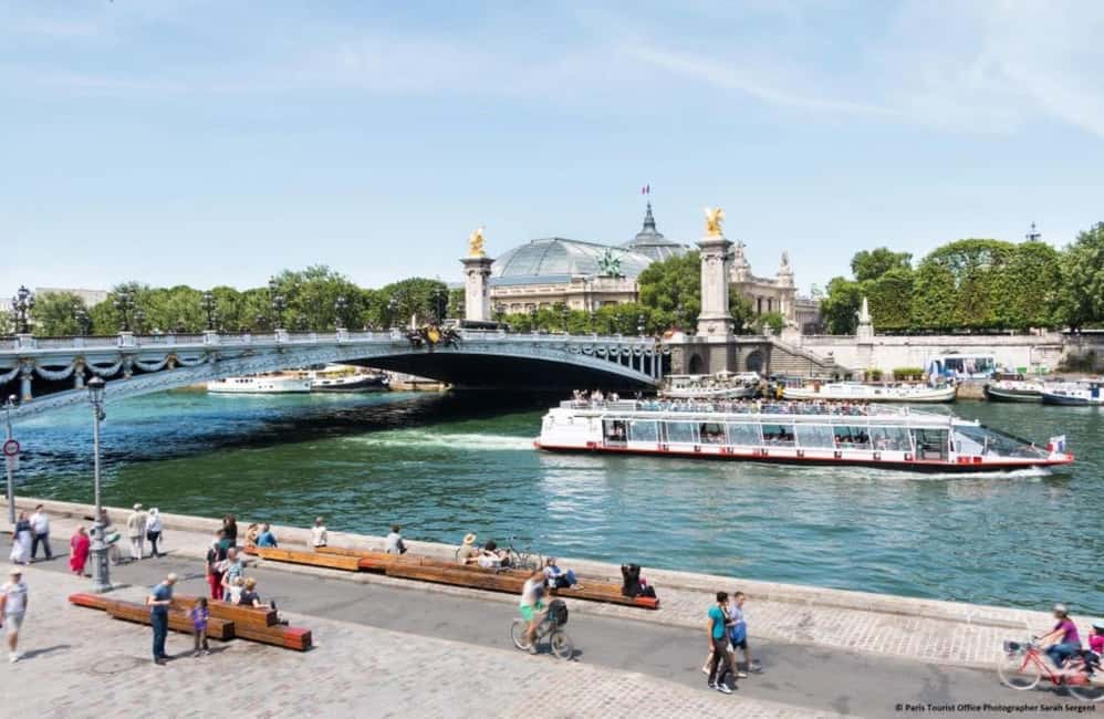 Paris: Disneyland Paris Entry Ticket and Seine River Cruise - Getting to Disneyland Paris from central Paris