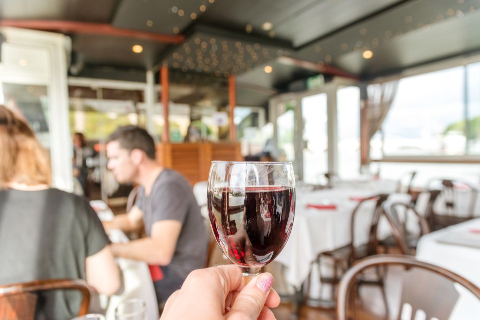 Paris: Early Evening Dinner Cruise on the River Seine - Onboard extras: where the budget can drift