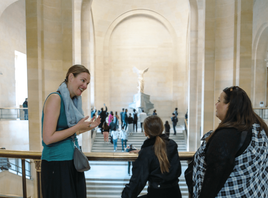 Paris: Early Morning Louvre Private Guided Tour with Pickup - Venus de Milo and the pleasure of slowing down