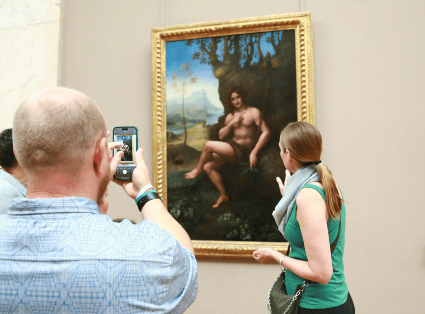 Paris: Early Morning Louvre Private Guided Tour with Pickup - Choosing Basic, Comfort, or Luxury