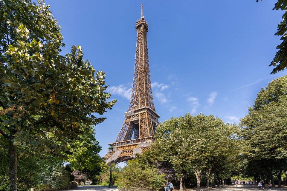 Paris: Eiffel Tower 2nd Floor or Summit Access - What can slow you down (and how to plan around it)