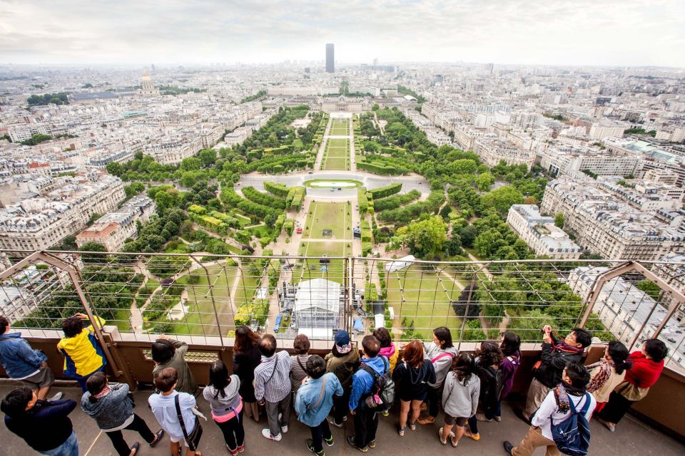 Paris: Eiffel Tower Access by Elevator & Seine River Cruise - Meeting point, late arrivals, and keeping your day stress-free